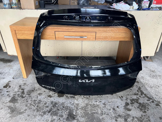 KİA STONİC BAGAJ KAPAĞI ORİJİNAL ÇIKMA