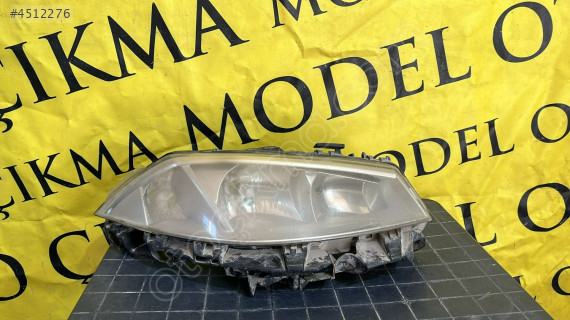 RENAAULT MEGANE 2 SAĞ ÖN FAR