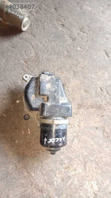 Honda Accord ön cam silgec motoru