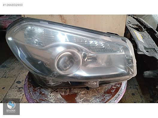 NİSSAN QASHQAİ J10 ZENON SAĞ FAR ÇIKMA ORJİNAL