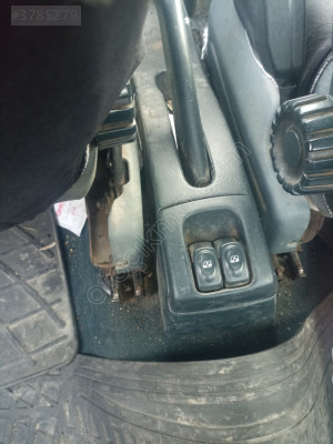 RENAULT MEGANE 1 ARKA KAPİ CAM DUGMELERİ CİKMA