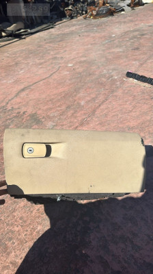 BMW F30 BEJ TORPİDO KAPAĞI