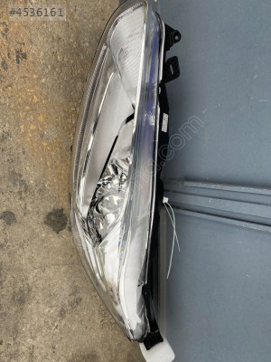 FORD FİESTA 2013 LEDLİ TİP SAĞ İTHAL FAR