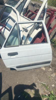 Renault 9 rni sağ arka kapı