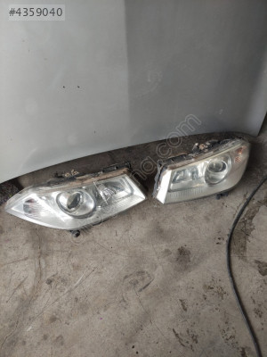 Renault Megane 2 sağ sol ön far