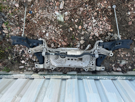 VOLKSWAGEN CC ÖN TRAVERS ÜÇEL OTO ÇIKMA