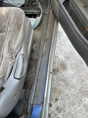 NİSSAN SKYSTAR AYAK BASAMAK PLASTİĞİ