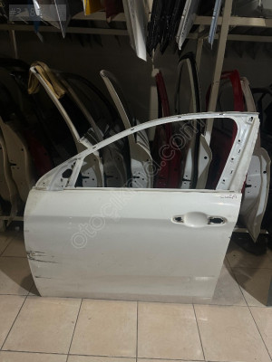 EGEA SOL ÖN KAPI ORJİNAL ÇIKMA