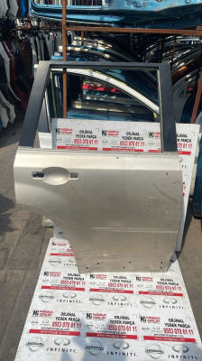 NİSSAN X TRAİL T31 SAĞ ARKA KAPI ÇIKMA YEDEK PARÇA