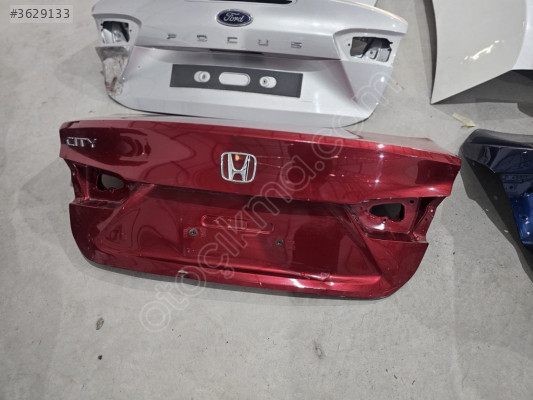 HONDA CİTY KIRMIZI BAGAJ KAPAĞI ORJINAL LOKALLIK