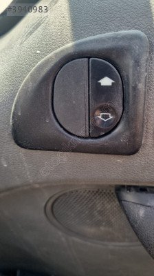 FORD CONNECT SAĞ ÖN CAM DÜGMESİ