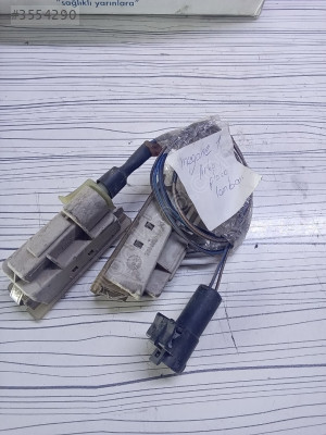 RENAULT Megane 1 Arka Plaka Lambası 7700796162