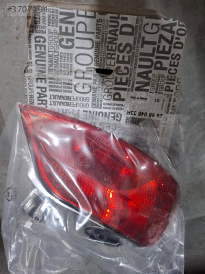 Megan 4 arka sağ reflektör orjinal sıfır 265804833R