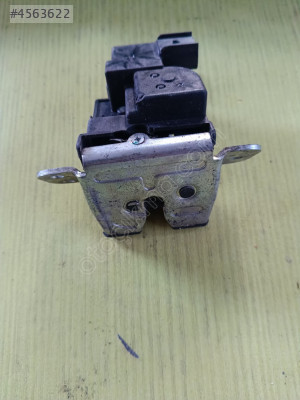 Hyundai i20 arka bagaj kilidi