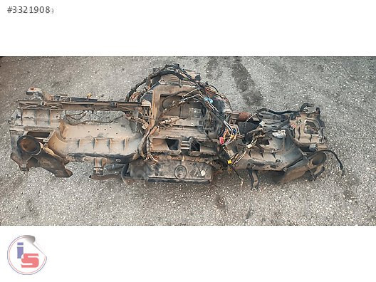 2008 - 2010 Ford Focus Göğüs Demiri Çıkma Yedek Parça
