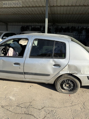 RENAULT CLİO SOL ARKA KAPI ÇIKMA ORJİNAL
