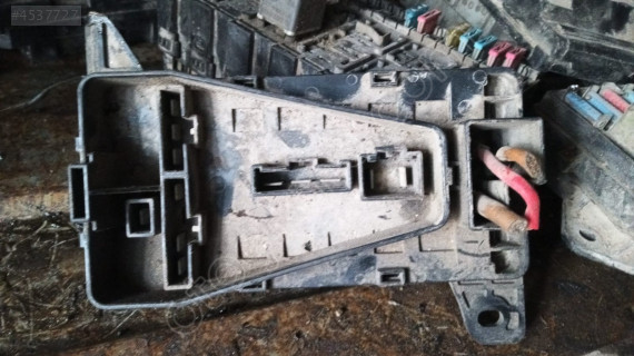 Rover 216 sigorta kutusu