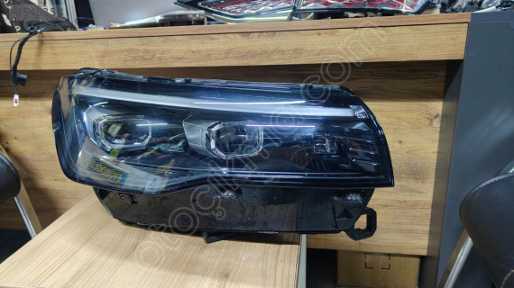 Volkswagen Tiguan sağ ön far