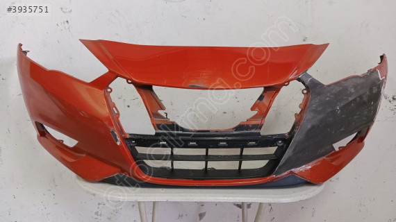 2022 Nissan micra ön tampon
