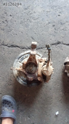 Laguna 1 Volvo motorlu 5 bijon sol ön taşıyıcı çıkma