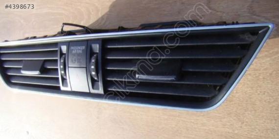 SKODA SUPERB 2013 2015 HAVALANDIRMA IZGARASI 3V0820951