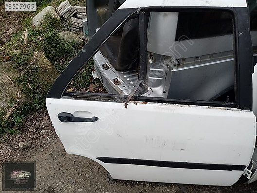 Fiat Tempra 98 model sağ arka kapı orjinal çıkma