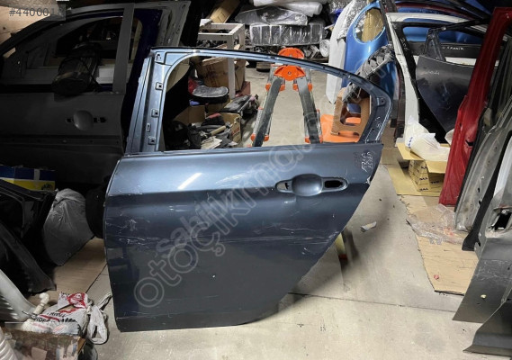 FİAT EGEA SOL ARKA KAPI ORJİNAL ÇIKMA