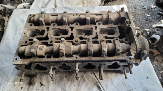 Alfa romeo 155 2.0 silindir kapağı