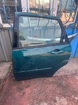 FOCUS 1 2002 SOL ARKA KAPI