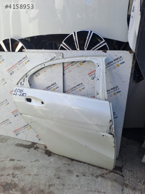 Mercedes A.180 w176 sağ arka kapı (hasarlı ürün)