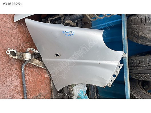 RENAULT TRAFİC 2009 SAĞ ÖN ÇAMURLUK HAFİF HASARLI 05305115921