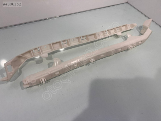 852228730 RENAULT ARKA TAMPON BRAKETİ