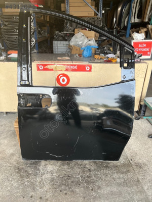 HYUNDAİ STARİA SAĞ ÖN KAPI ORİJİNAL ÇIKMA