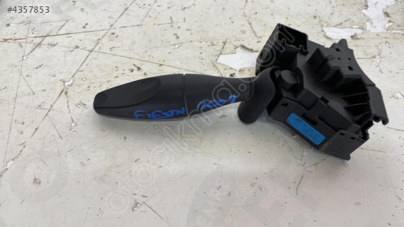 ford fiesta 2008 çıkma orjinal sinyal kolu (son fiyat)