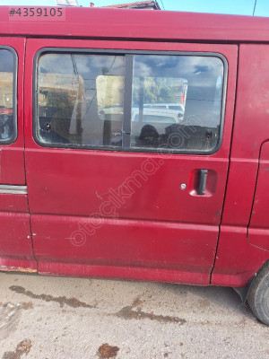 Mitsubishi L300 Sağ Sürgülü Kapı