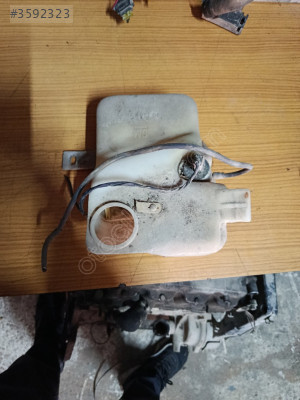 Opel corsa b cam suyu bidonu cıkma orjinal