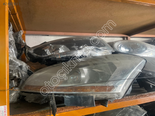 Çıkma Citroen c4 Picasso sol ön far lambası