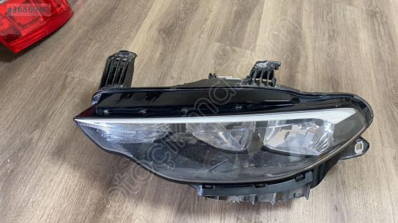 FIAT EGEA Modeli İçin Çıkma Sol Far Parçası