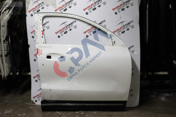 MERCEDES GLB W247 SAĞ ÖN KAPI