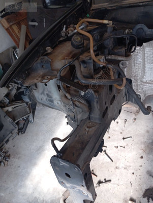 Renault megane 2 ön şase sağ