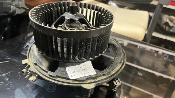 AUDİ A3 fan motoru