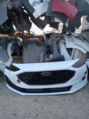 2025 Ford Focus Ön Tampon