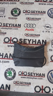13205061 Opel Corsa D direksiyon kolonu üst kaplaması