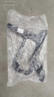 PASSAT B8 ARKA TAMPON BRAKETİ SAĞ SIFIR ORJİNAL 3G5807376
