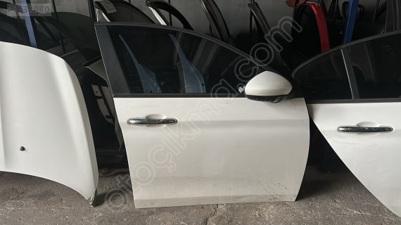 FİAT EGEA SAĞ ÖN KAPI DOLU BURSA MG