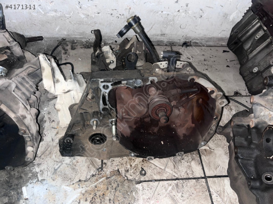 Renault Clio 2 arkadan marşlı şanzıman