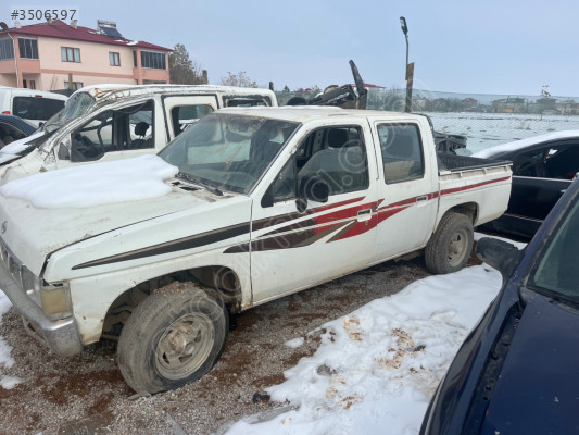 Nissan skystar. Kupa.
