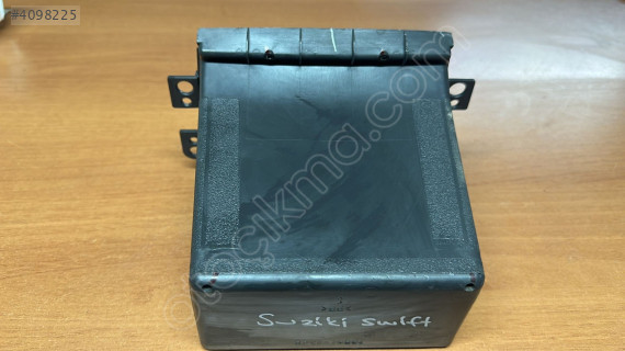 2011 SUZUKİ SWİFT 3 SAKLAMA CEBİ