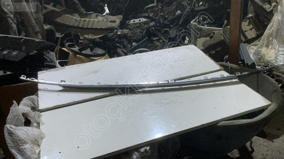 5NA853835 VW Tiguan (16-20) arka tampon orta nikelaj