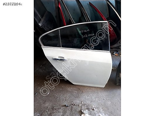 OPEL INSIGNIA SAG ARKA KAPI GUCMANLAR OTO
